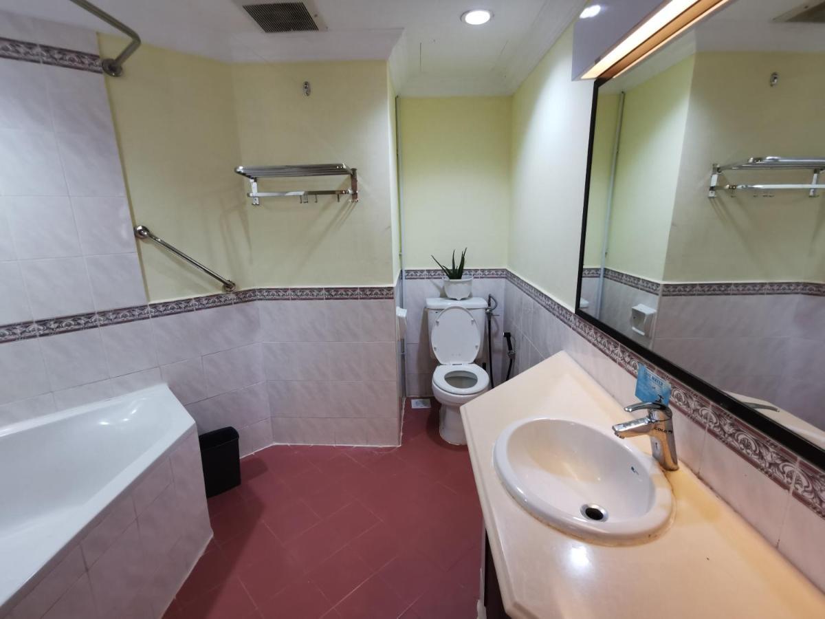 Bandar Penawar Lotus Desaru Beach Resort, 2 Bdrms, W/Splash Park מראה חיצוני תמונה